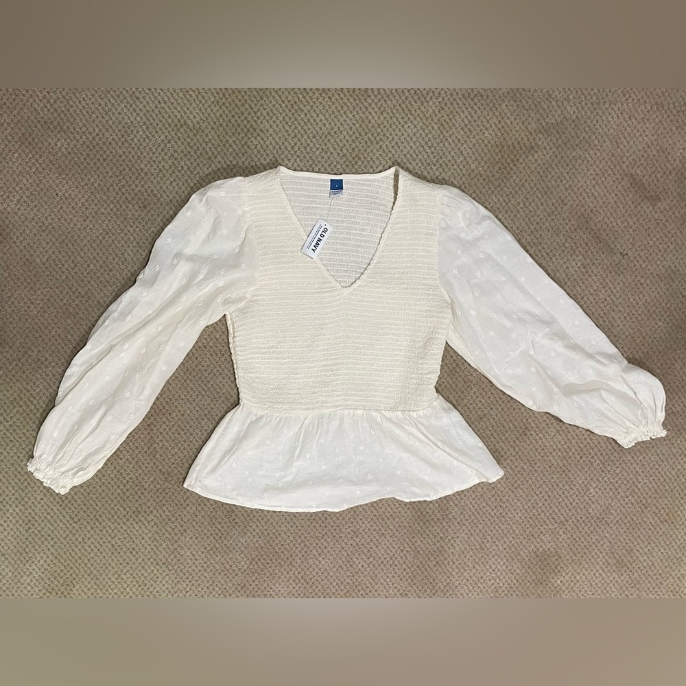 Old Navy women’s top